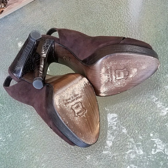 Stuart Weitzman Peep Toe Heels - Picture 8 of 8